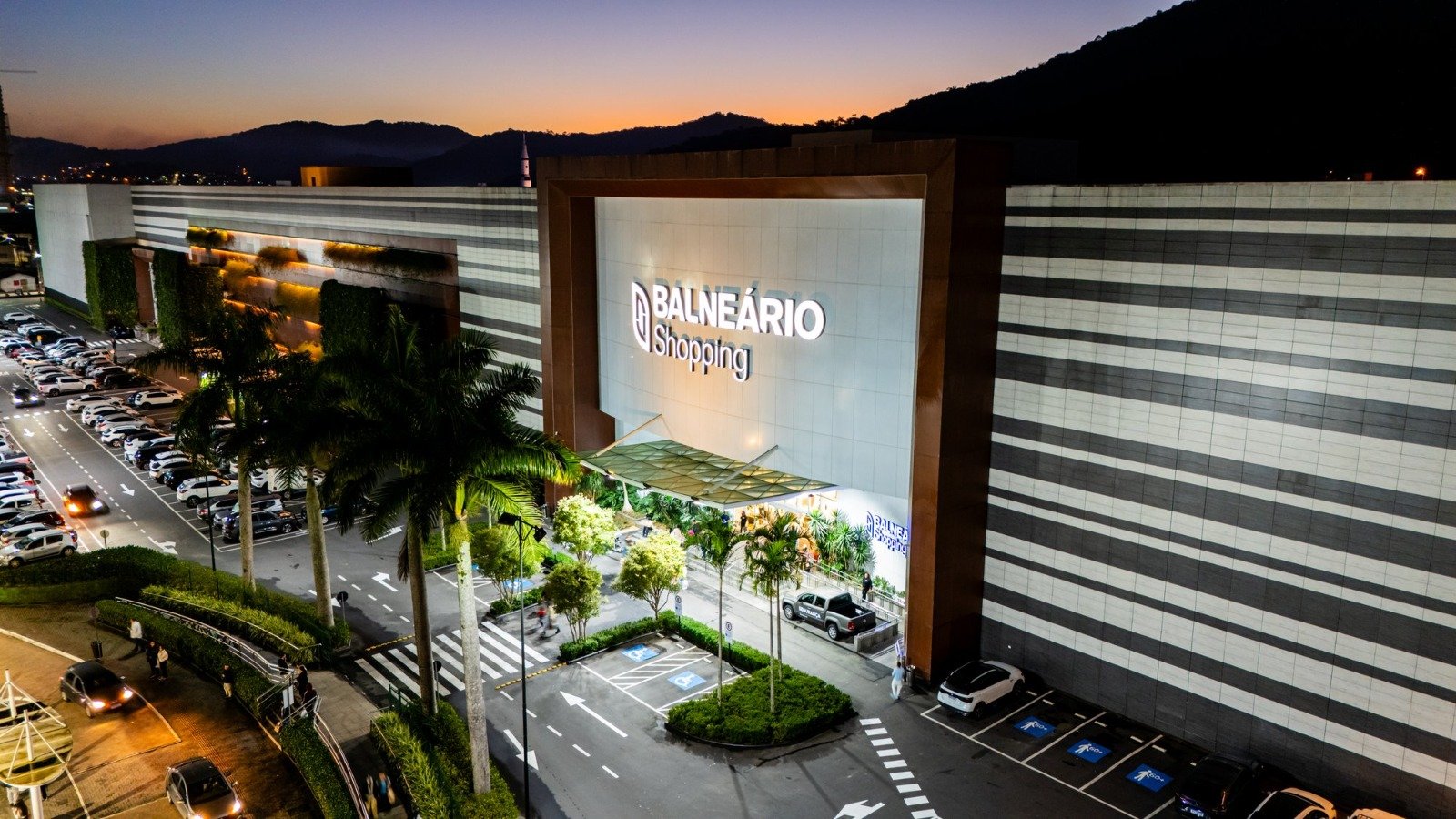 4 min | Balneário Shopping